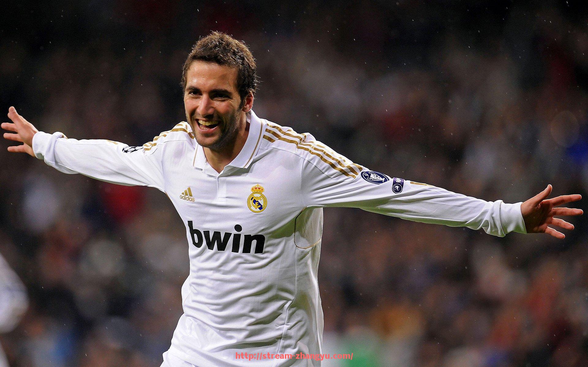 章鱼直播-球迷热议话题TOP10：2025世俱杯引发的网络讨论风暴